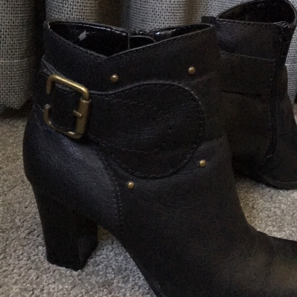 Ankle Boots - Picture 2 of 8